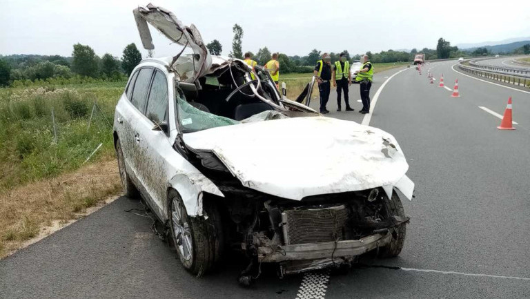 Teška nesreća na auto-putu, poginula jedna osoba, povređeno troje dece