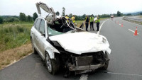 Teška nesreća na auto-putu, poginula jedna osoba, povređeno troje dece