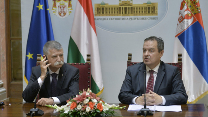 Predsednik mađarskog parlamenta: Strateški interes EU i Mađarske je da Srbija što pre postane članica, u Briselu to ne razumeju
