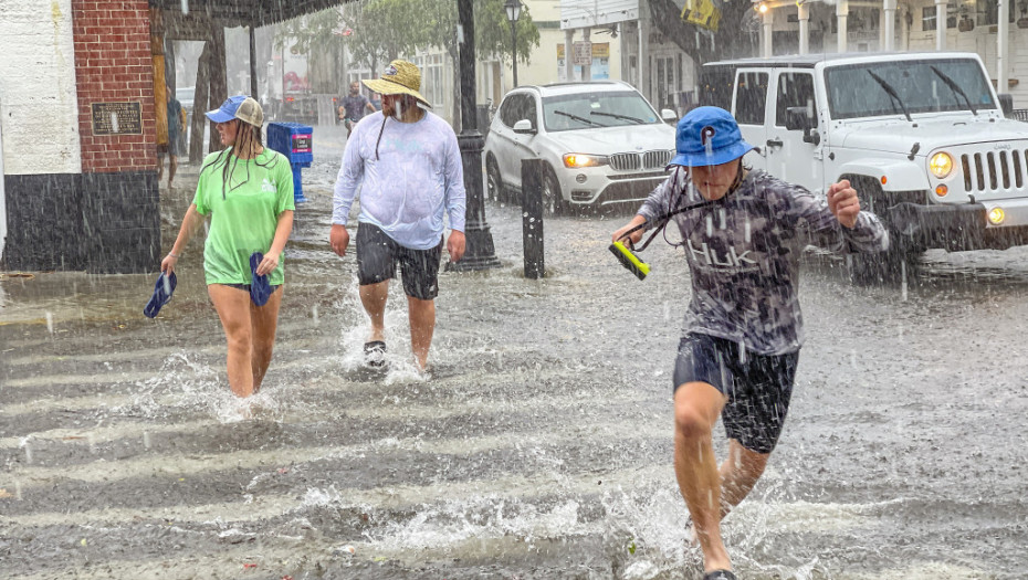 Uragan Elsa oslabio, na Floridu stigao kao tropska oluja
