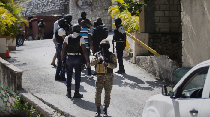 Novo hapšenje na Haitiju: Tri policajca iza rešetaka zbog umešanosti u ubistvo predsednika Moiza