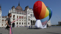 Mađarska prelomila, ipak će biti referenduma o LGBT zajednici: Parlament glasao o četiri pitanja