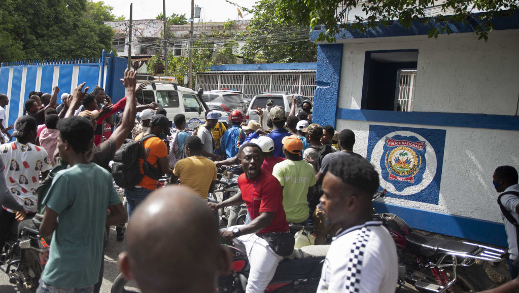 Protesti na Haitiju uoči sahrane ubijenog predsednika