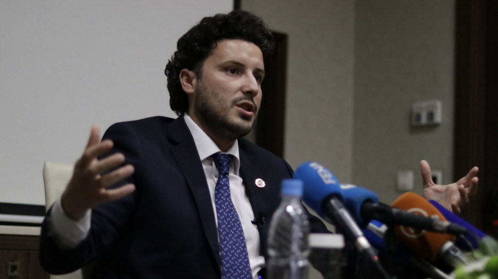 Abazović: Da je neko stadao tokom ustoličenja Joanikija, Crna Gora se ni za 30 godina ne bi pomirila sa tim