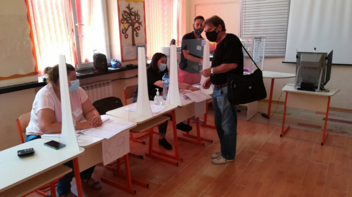 Stranka “Ima takvih ljudi” muzičara i TV voditelja osvojila najviše glasova na izborima u Bugarskoj