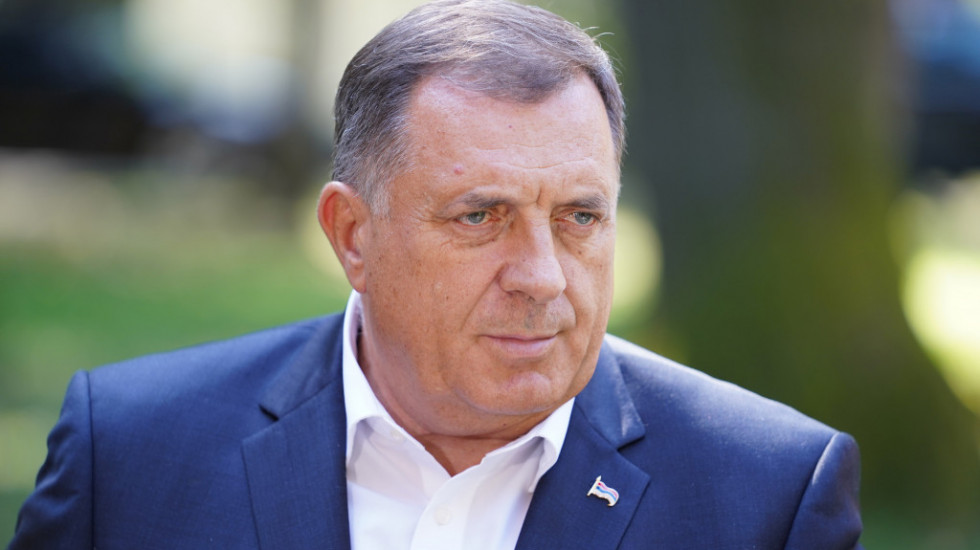 Dodik: Šmit je stranac koji ne može da donosi zakone u BiH