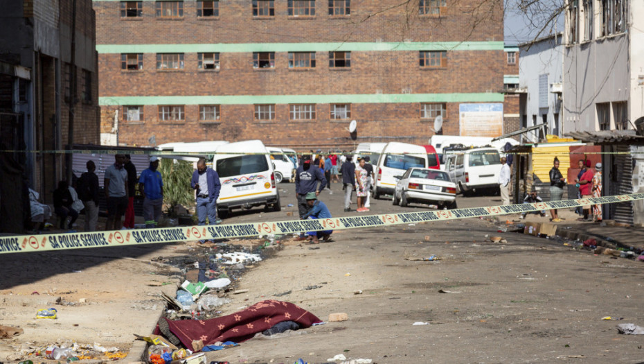 Šest osoba poginulo u protestima zbog hapšenja južnoafričkog predsednika