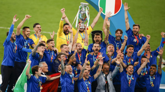 Manćinijeva Italija, od najskuplje plaćenih gledalaca Svetskog prvenstva, do vladara Evrope