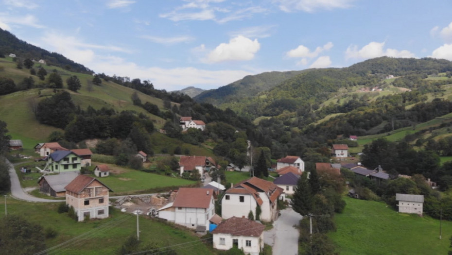 "I dalje strahujemo od neeksplodiranih bombi": Meštani sela Osonica se osećaju nebezbedno