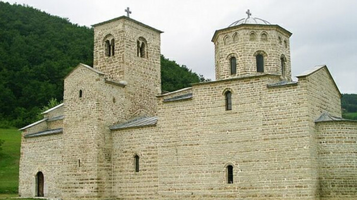 Eparhija raško-prizrenska: Osetljiva pitanja rešavati u dijalogu sa Srbima na KiM