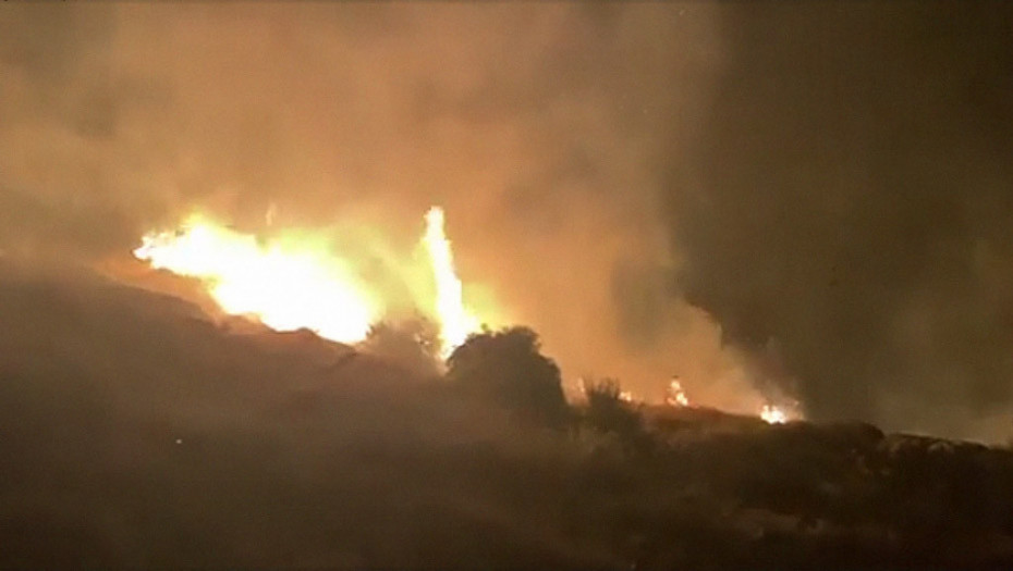 Požari na hrvatskim ostrvima: Na Braču izgorelo oko 130 hektara borove šume, kod Zadra povređena dva vatrogasca