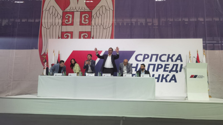 Vučić: SNS će pred građane izaći sa konkretnim rezultatima svog rada