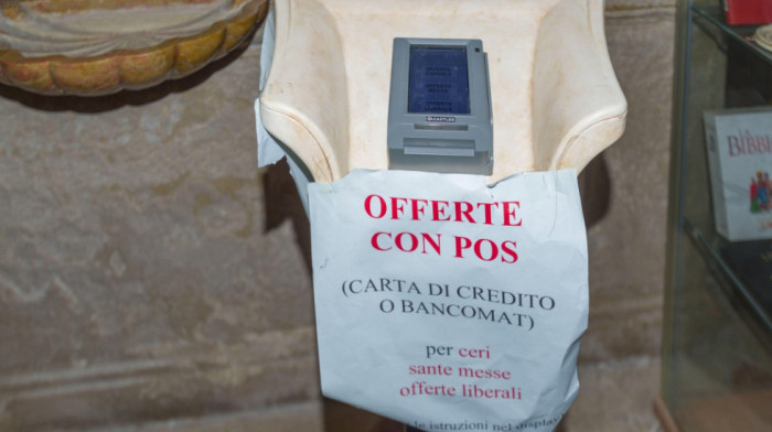 Crkva u Italiji prima i kartice: Nov način plaćanja, kažu da hoće da se zaštite od lopova