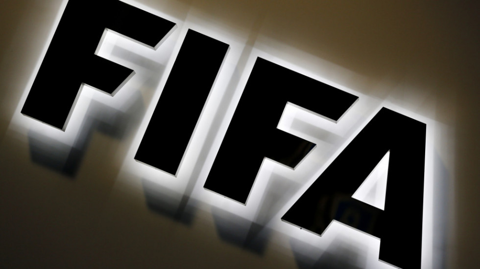 FIFA bila blaga: Himenez kažnjen sa četiri utakmice, Kavani propušta samo jednu