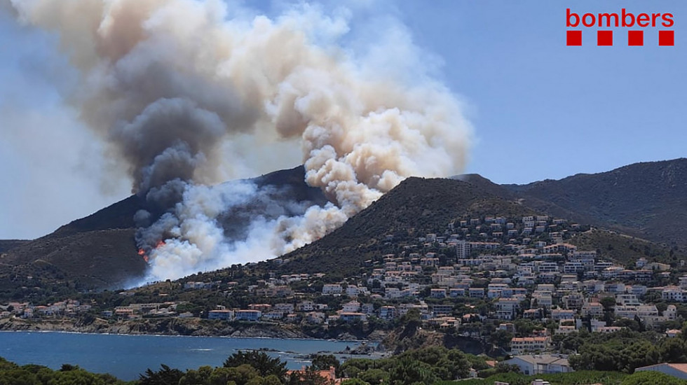 Evakuacija u Kataloniji, više od 200 vatrogasaca gasi požar u nacionalnom parku