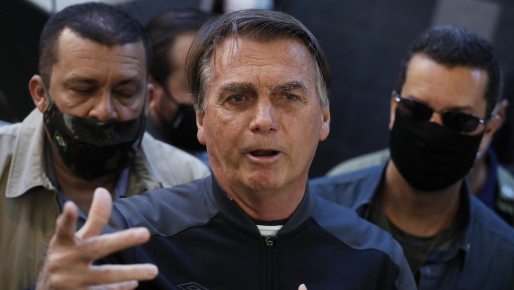 Bolsonaro primljen u bolnicu zbog bolova u stomaku