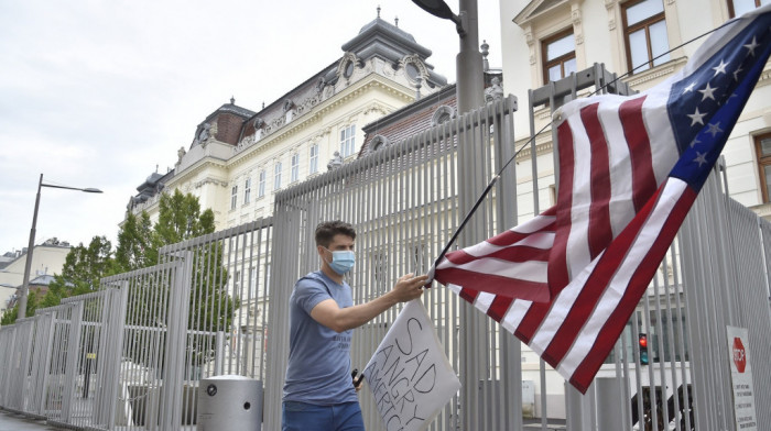 Stejt department istražuje tegobe dipolomata SAD u Beču