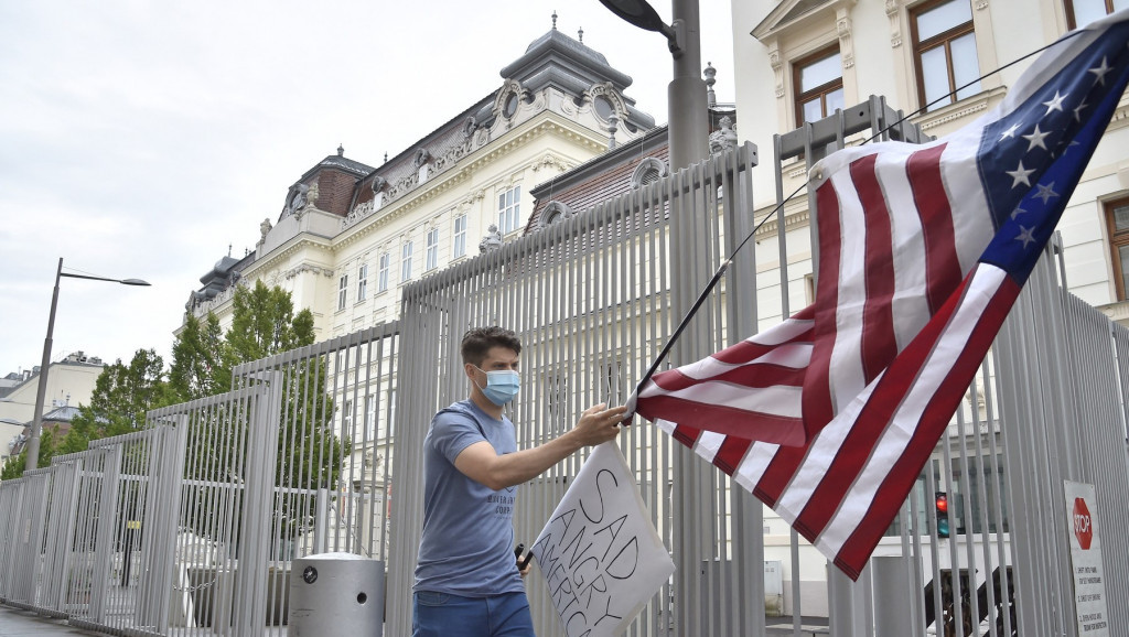 Stejt department istražuje tegobe dipolomata SAD u Beču