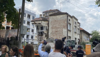 Vesić nakon sastanka sa stanarima iz Vidovdanske: Grad diže novu zgradu, za oko godinu dana svima stanovi iste kvadrature