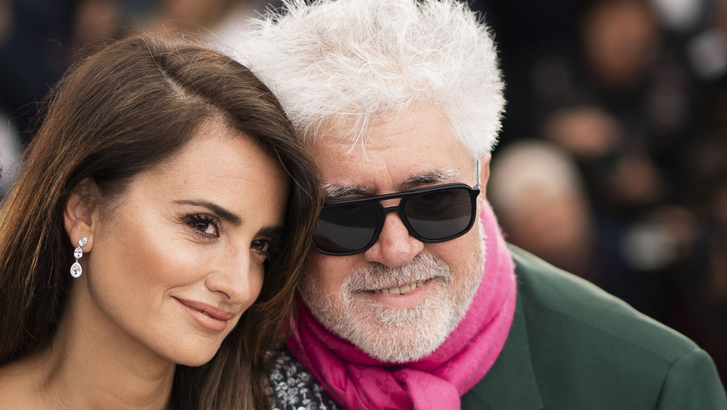 Pedro Almodovar se vraća u Veneciju: Festival otvara njegov novi film u kom igra Penelope Kruz