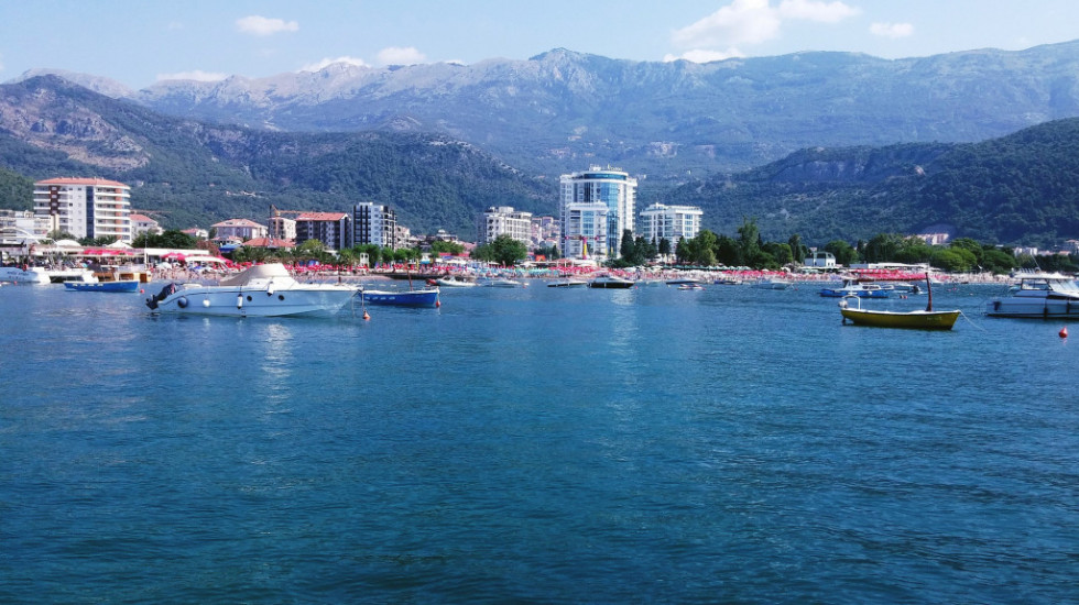 U Crnoj Gori manje gostiju nego prošle godine, razlog povećanje cena i izostanak turista iz Rusije i Ukrajine