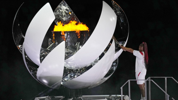 Osaka oduševljena što je baš ona upalila olimpijski plamen na stadionu u Tokiju