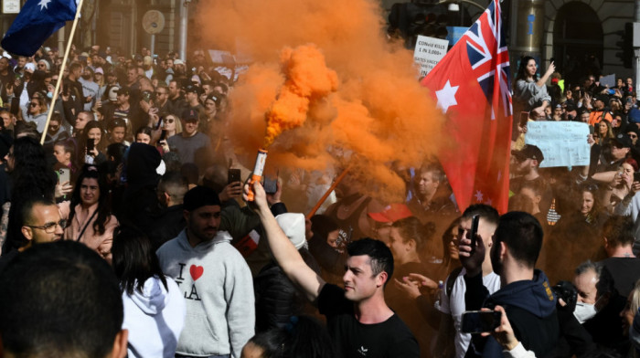 Protesti u Australiji zbog "lokdauna", sukob demonstranata sa policajcima