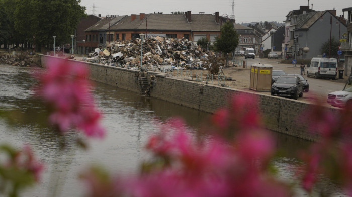 Nove poplave u Belgiji: Bujica nosila automobile, krizni štab izdao upozorenje