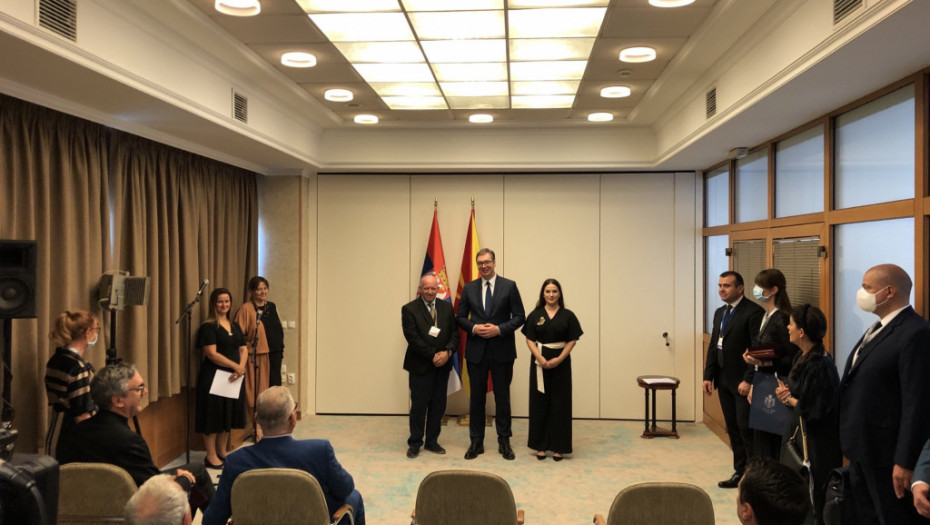 Uručene zahvalnice novinara i privrednika Severne Makedonije za pomoć Srbije pri vakcinaciji