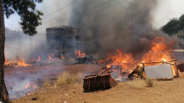 Turska apeluje za pomoć u gašenju požara širom zemlje