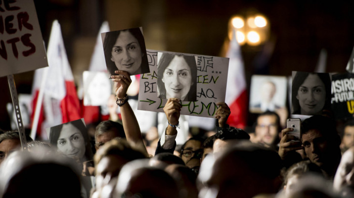 Nezavisna istraga o ubistvu novinarke na Malti: Vlada odgovorna zbog kulture nekažnjivosti