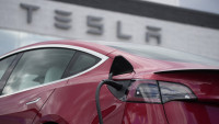 Kompanija "Tesla" oborila sve rekorde u poslednjem kvartalu - za godinu dana prodali 936.172 automobila