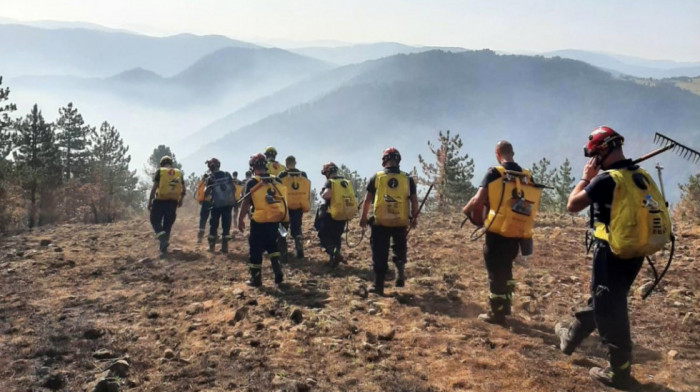 Požari kod Nove Varoši i Priboja lokalizovani, vatru gasilo 120 vatrogasaca sa 42 vozila i četiri helikoptera