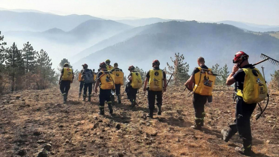 Požari kod Nove Varoši i Priboja lokalizovani, vatru gasilo 120 vatrogasaca sa 42 vozila i četiri helikoptera