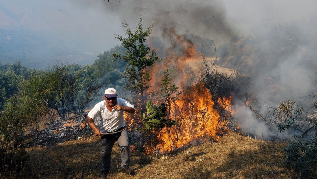 Požar kod letovališta Ksamil u Albaniji, nema opasnosti od širenja na kuće