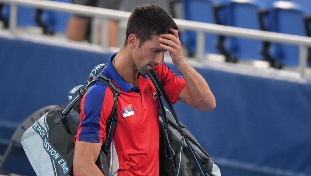 Još jedan šok za srpske navijače: Novak Đoković se povukao, neće igrati za bronzu u miks dublu