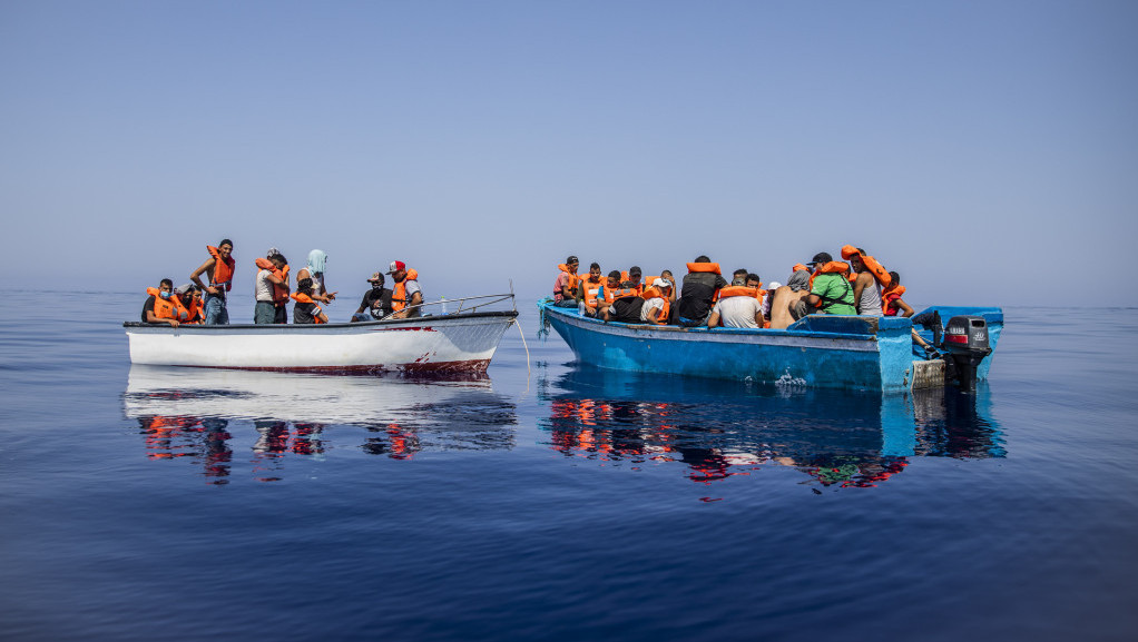 Potonula dva čamca s migrantima koja su pokušavala da stignu do Italije, najmanje 29 poginulih