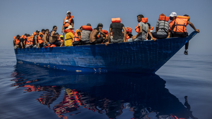 Pomorske snage Tunisa spasile 80 migranata, uhapšeno 11 trgovaca ljudima