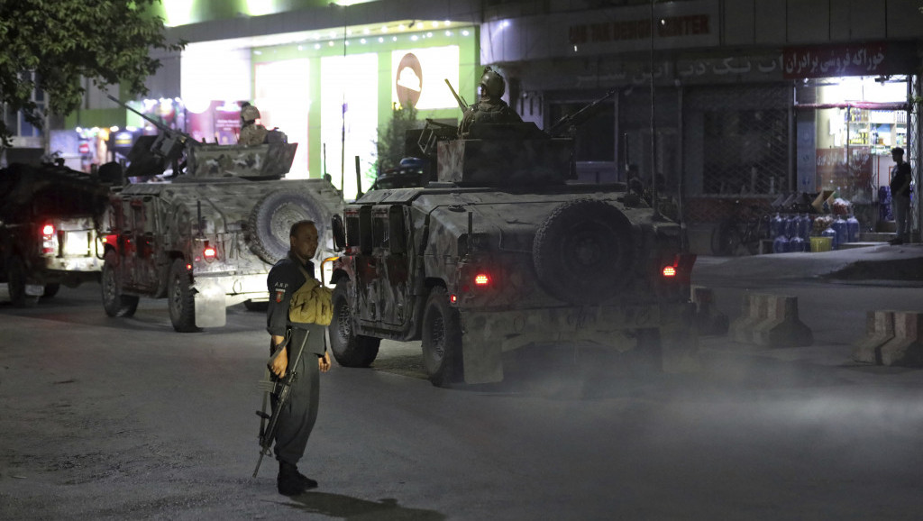 Četiri osobe poginule, 10 povređeno u bombaškom napadu na kuću ministra odbrane u Avganistanu