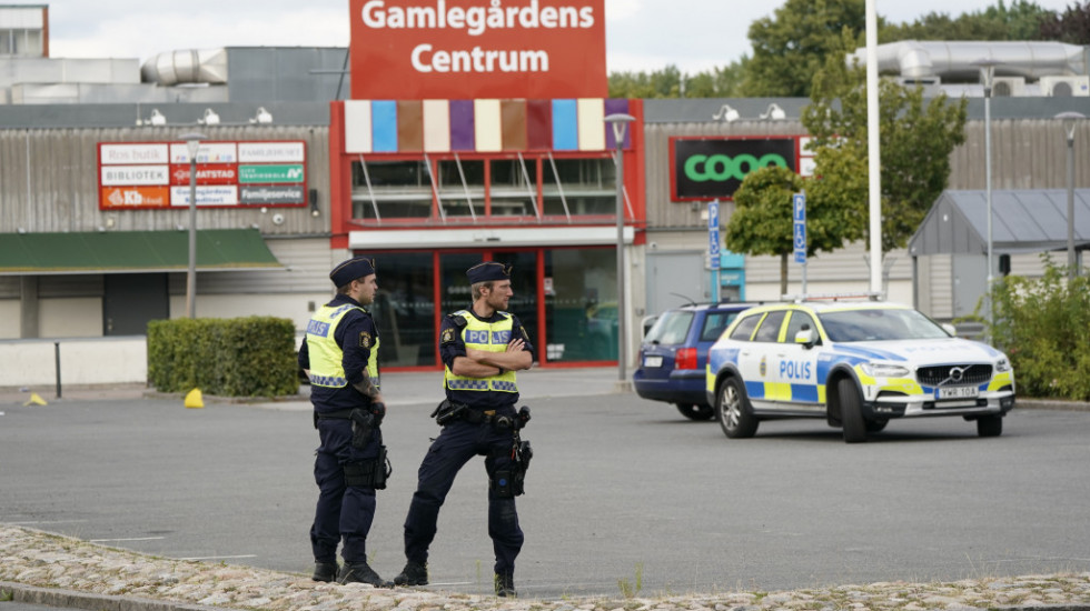 Švedska ponovo uvodi privremene granične kontrole: "Postoji ozbiljna pretnja javnom redu i unutrašnjoj bezbednosti"