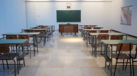 Nastavnik optužen da je davio učenika zbog domaćeg zadatka udaljen iz škole