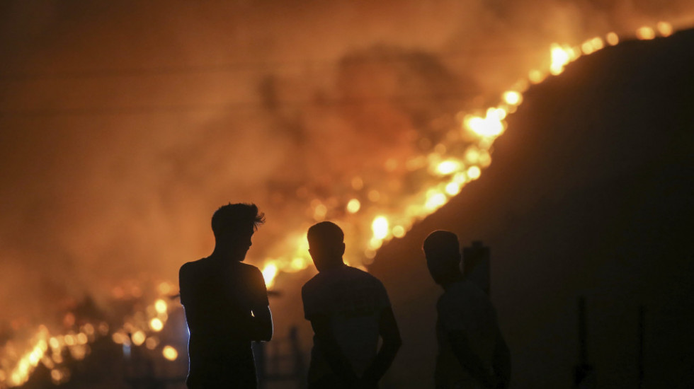 Šumski požar u Turskoj, vatra zahvatila termoelektranu, evkauisane hiljade ljudi