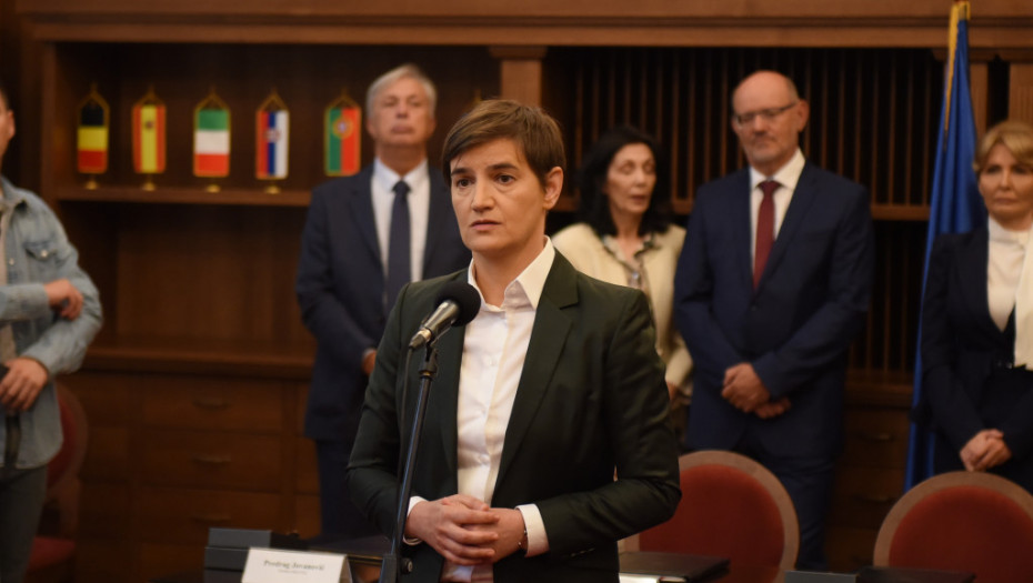 Brnabić: Srbija ima dovoljno vakcina i za treću dozu