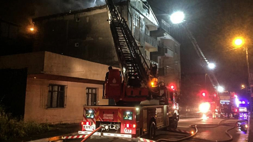 Snažna eksplozija u Istanbulu, crni dim se širi gradom