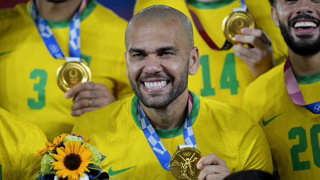 Rekord brazilskog fudbalera: Dani Alveš u Tokiju osvojio 43. trofej