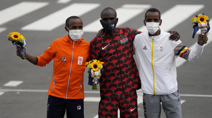 Kenijac Eliud Kipčoge pobedio u maratonskoj trci