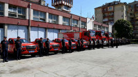 Vatrogasci iz Srbije stigli u Grčku, 14 vozila i tri helikoptera pomažu u gašenju požara
