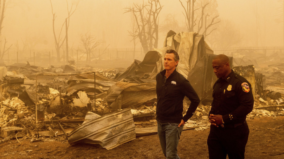 "Grinvil više ne postoji. Nestao je": Šumski požar Diksi potpuno uništio gradić u Kaliforniji