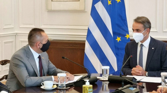 Vulin sa Micotakisom u Atini: "Pozicija Grčke po pitanju Kosova se ne menja"