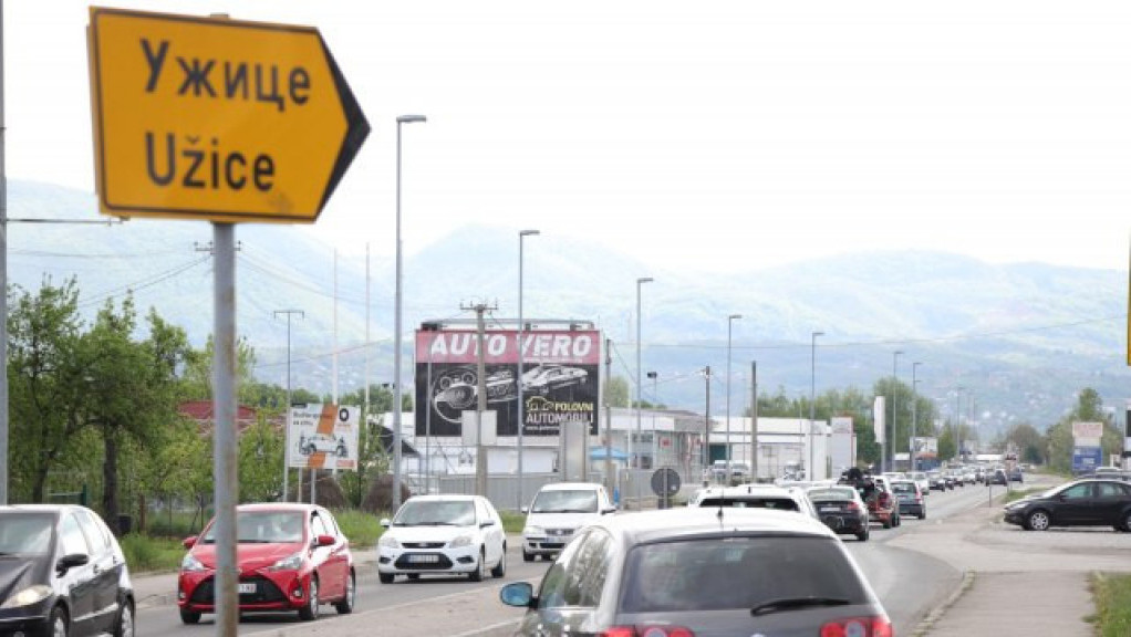 Smena turista stvara još veće gužve na granicama ka Crnoj Gori i BiH
